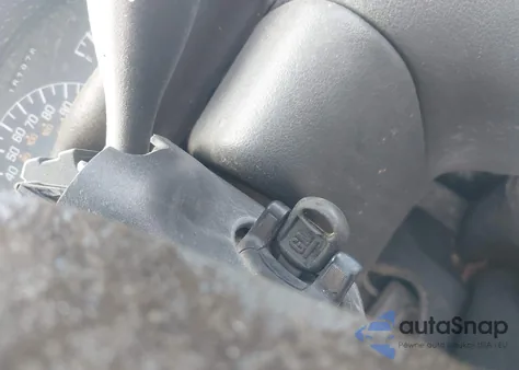 1997 Pontiac Sunfire Se z USA, uszkodzony, nr VIN 4G2JB32T8VB201117